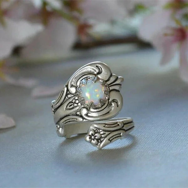 Weisser Opal Löffel Verstellbarer Ring