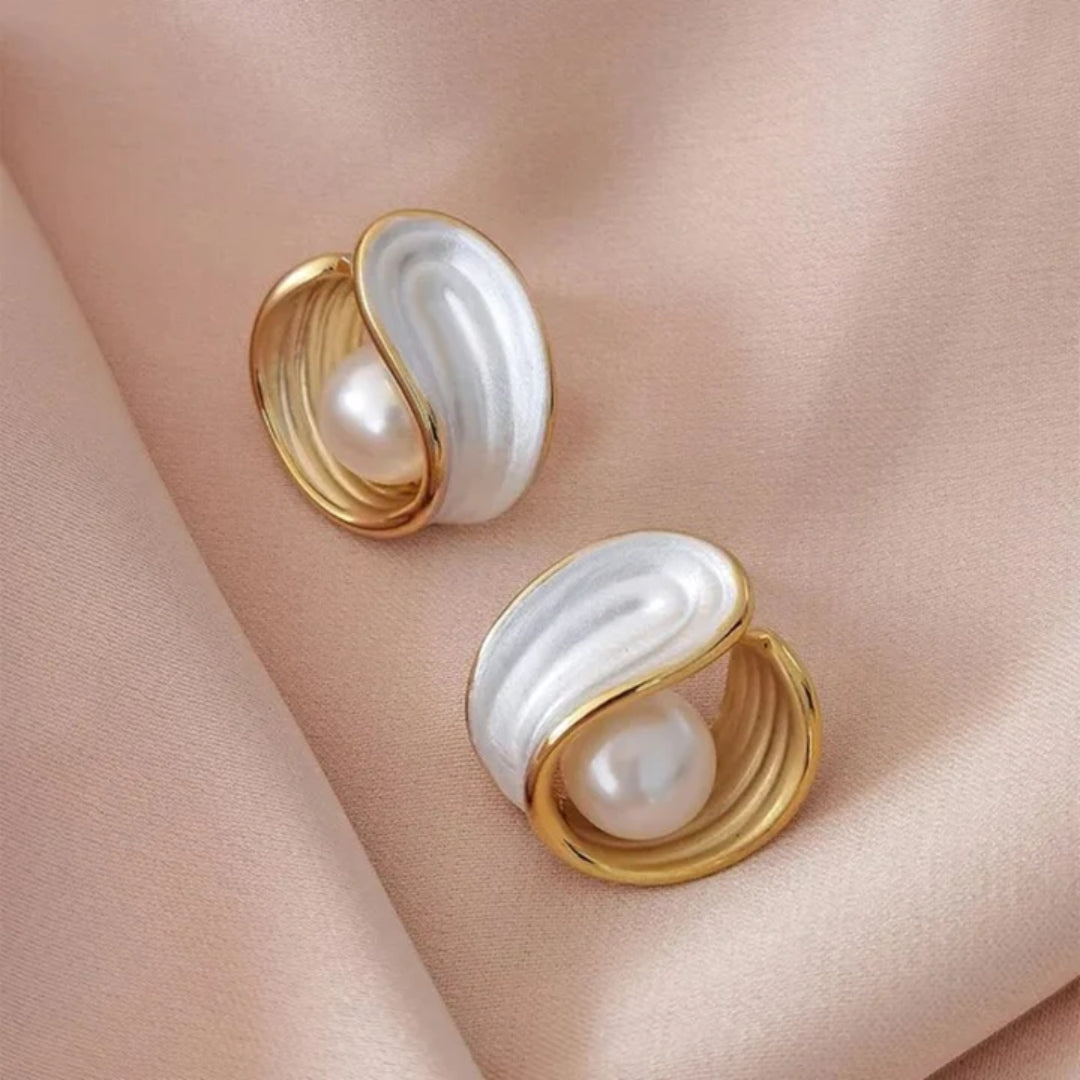 Luxusohrringe mit weissem Opal und Perlen in Gold