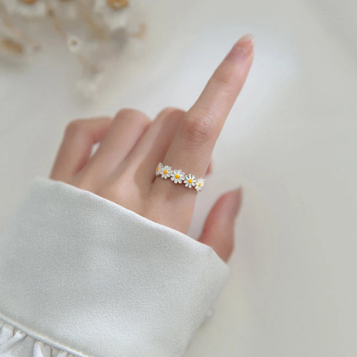 Silberring in Form einer Gänseblümchen
