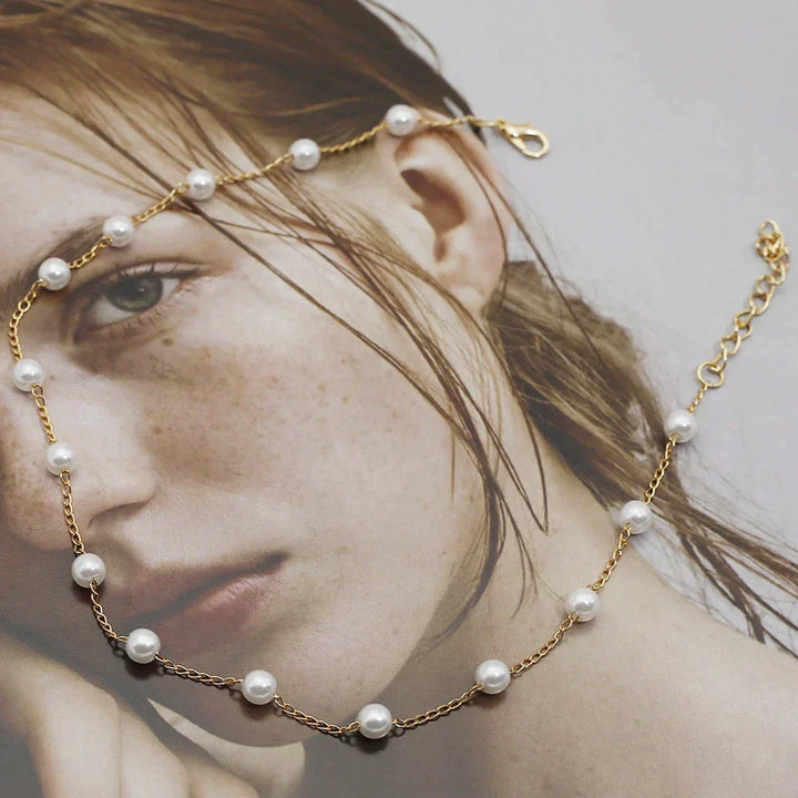 Kleine Perlenkette in Gold