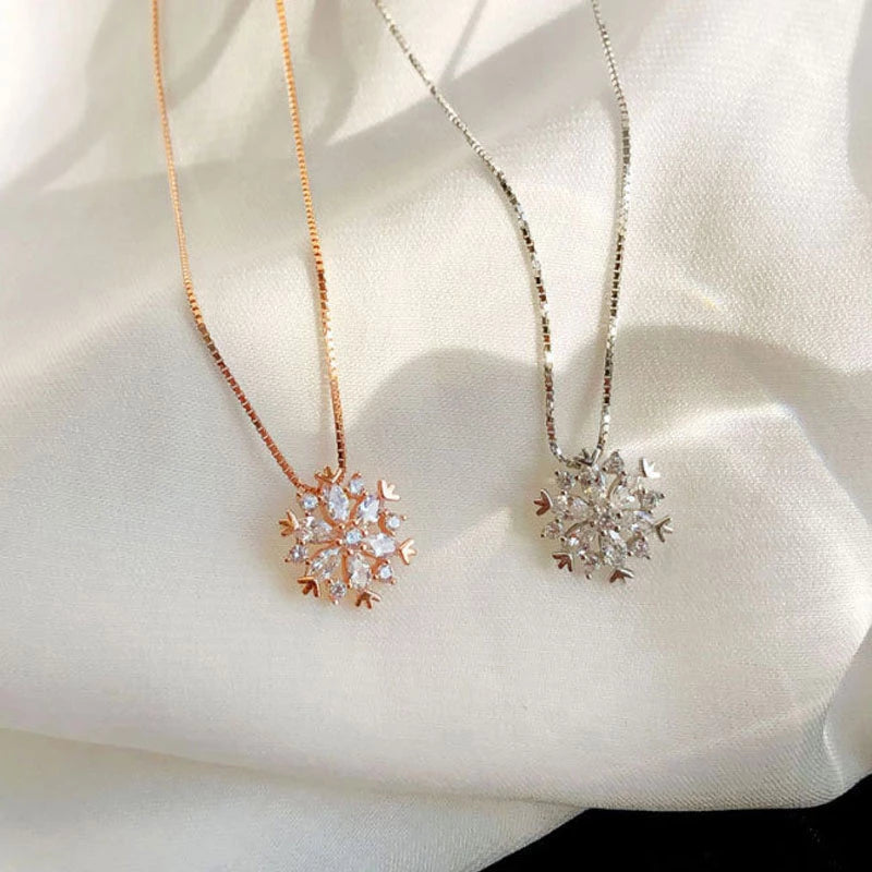 Glitzernde Schneeflocken-Kristall-Halskette in Gold und Silber