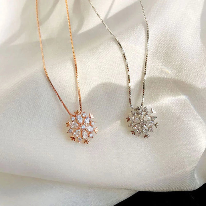 Glitzernde Schneeflocken-Kristall-Halskette in Gold und Silber