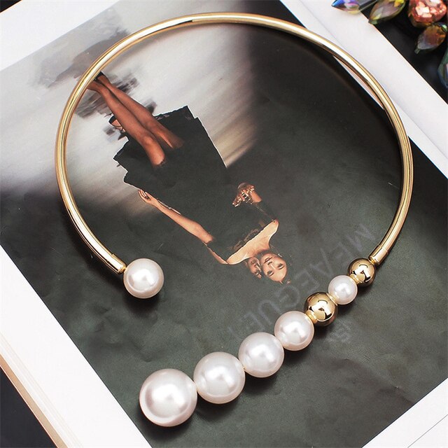 Grosse Perlenkette in Gold und Silber