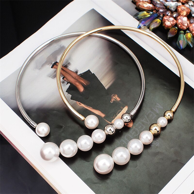 Grosse Perlenkette in Gold und Silber