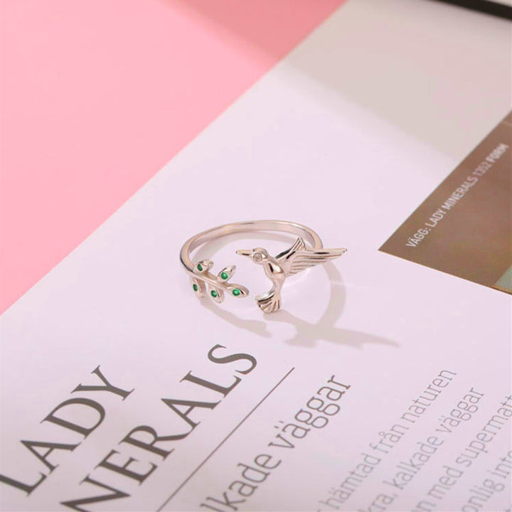Kolibri-Ring mit grünen Zirkonen aus 925er Sterlingsilber