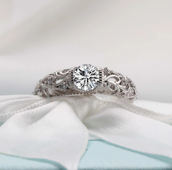 Eleganter Ring aus Sterlingsilber